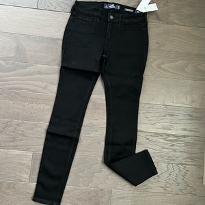 NWT Hollister Low Rise Super Skinny Jeans Size 1S